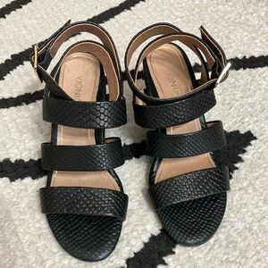 Vionic Black Sandals 6.5-7 Faux Snake Skin